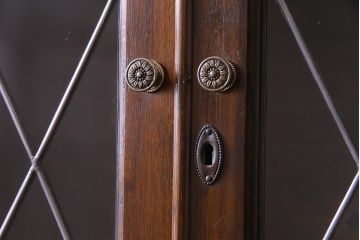アンティーク家具　イギリスアンティーク　オーク材　ステンドグラスの入ったシックなビューローブックケース(ライティングビューロー、本箱、チェスト)