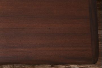 ヴィンテージ家具　ビンテージ　細身の脚のシンプルなセンターテーブル(ローテーブル)