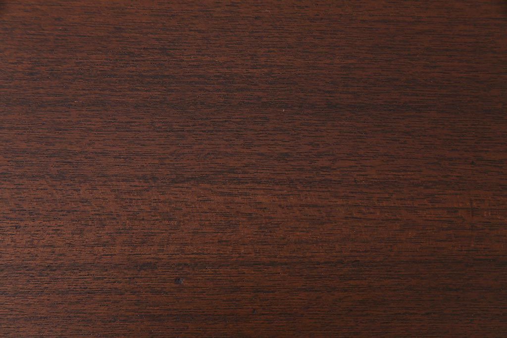 ヴィンテージ家具　ビンテージ　細身の脚のシンプルなセンターテーブル(ローテーブル)