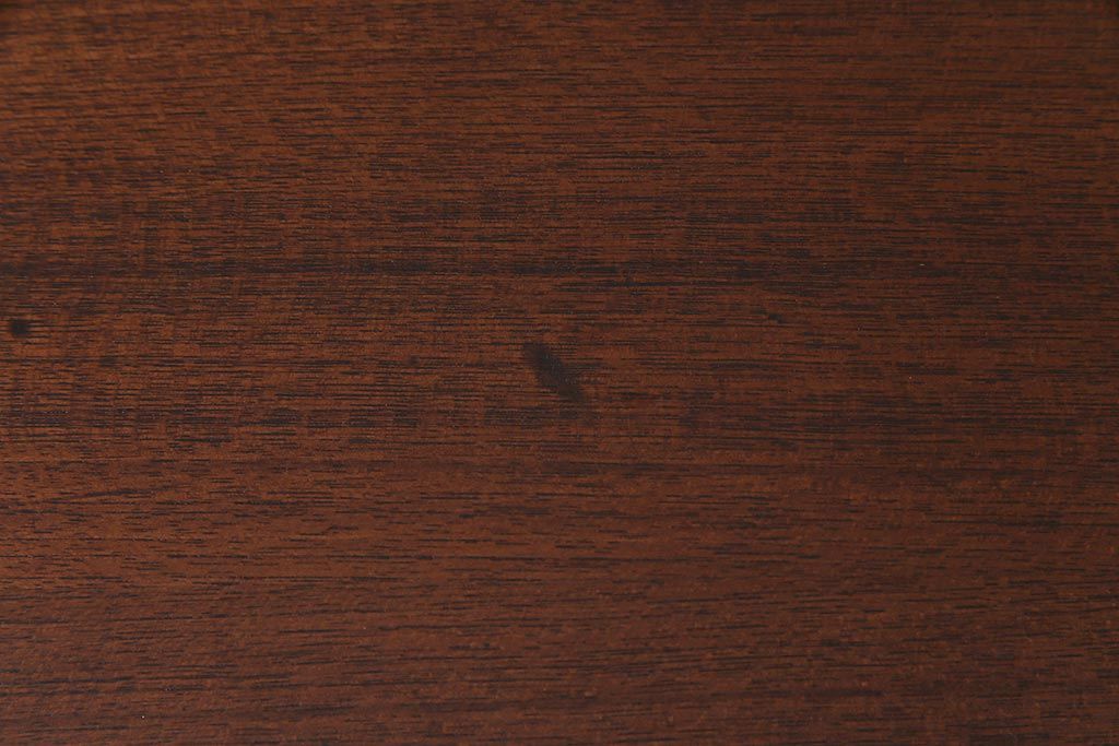 ヴィンテージ家具　ビンテージ　細身の脚のシンプルなセンターテーブル(ローテーブル)