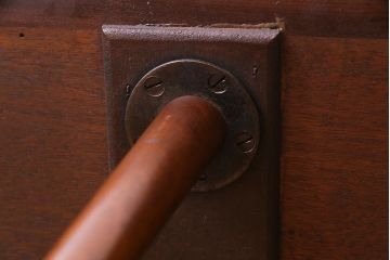 ヴィンテージ家具　ビンテージ　細身の脚のシンプルなセンターテーブル(ローテーブル)