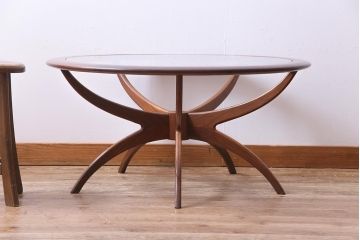 ヴィンテージ家具　北欧ビンテージ　G-plan(ジープラン)　チーク材　スタイリッシュな存在感を放つスパイダーコーヒーテーブル(センターテーブル)