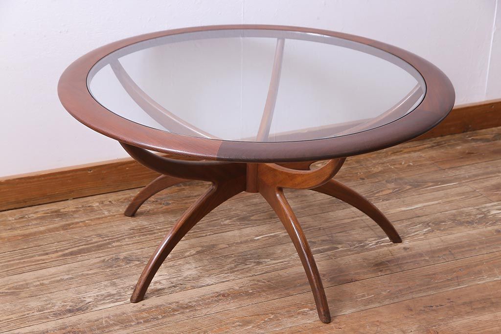 ヴィンテージ家具　北欧ビンテージ　G-plan(ジープラン)　チーク材　スタイリッシュな存在感を放つスパイダーコーヒーテーブル(センターテーブル)
