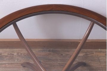 ヴィンテージ家具　北欧ビンテージ　G-plan(ジープラン)　チーク材　スタイリッシュな存在感を放つスパイダーコーヒーテーブル(センターテーブル)