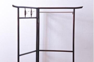 アンティーク雑貨　昭和中期　鶴図柄　フック付き　艶やかな漆塗りが上品な二つ折り衣桁