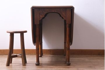 アンティーク家具　アンティーク　オーク材　シンプルなデザインのバタフライテーブル(エクステンションテーブル)