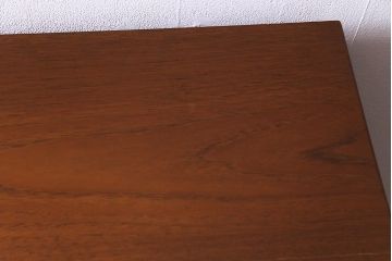 ヴィンテージ家具　イギリスビンテージ　STAG社　チーク材　すっきりとしたシルエットのワークデスク(両袖机、在宅ワーク、在宅用)