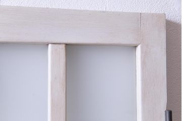 ペイント建具　色ガラス入り　清涼感漂う細身のドア(扉)