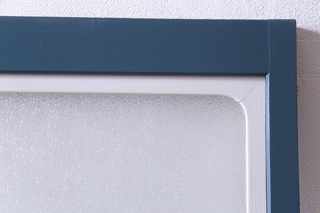 ペイント建具　ダイヤガラス入り　爽やかな色合いのドア(扉)