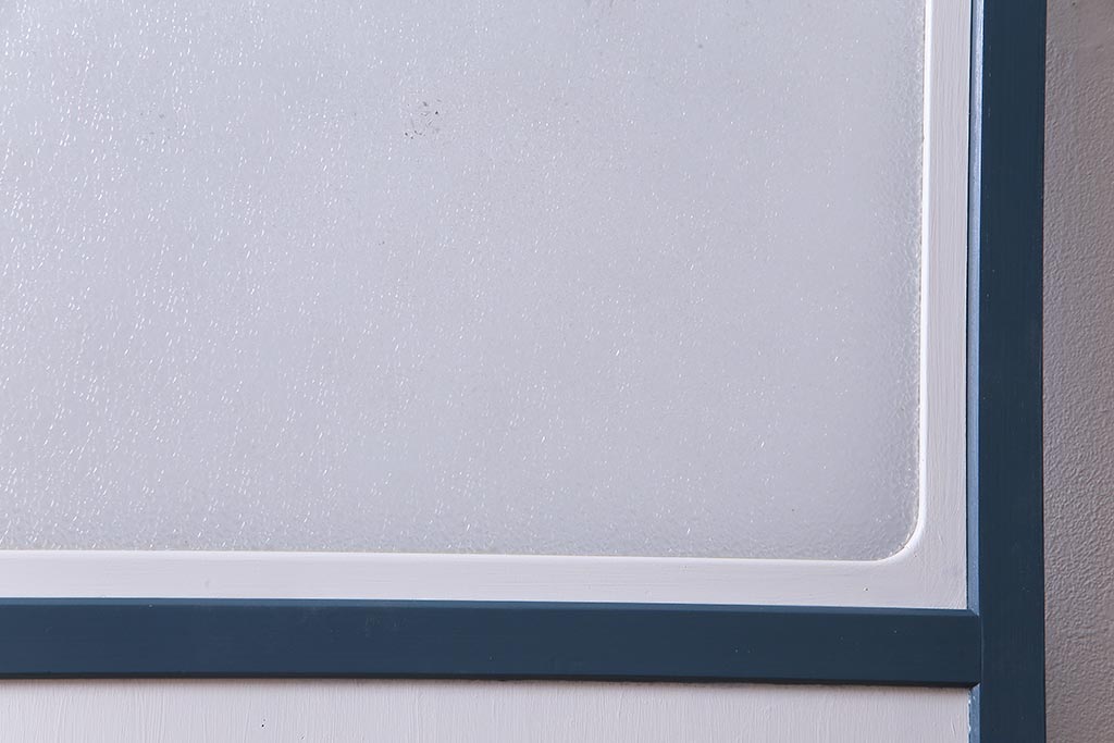 ペイント建具　ダイヤガラス入り　爽やかな色合いのドア(扉)