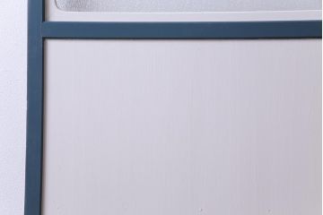 ペイント建具　ダイヤガラス入り　爽やかな色合いのドア(扉)