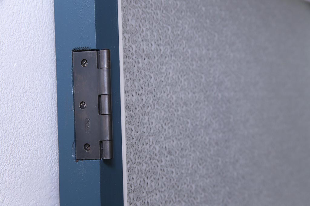 ペイント建具　ダイヤガラス入り　爽やかな色合いのドア(扉)