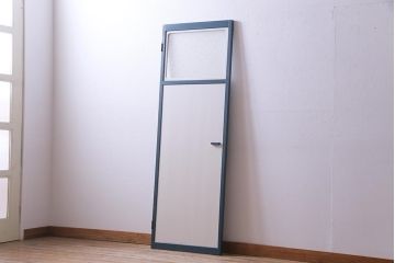 ペイント建具　ダイヤガラス入り　爽やかな色合いのドア(扉)