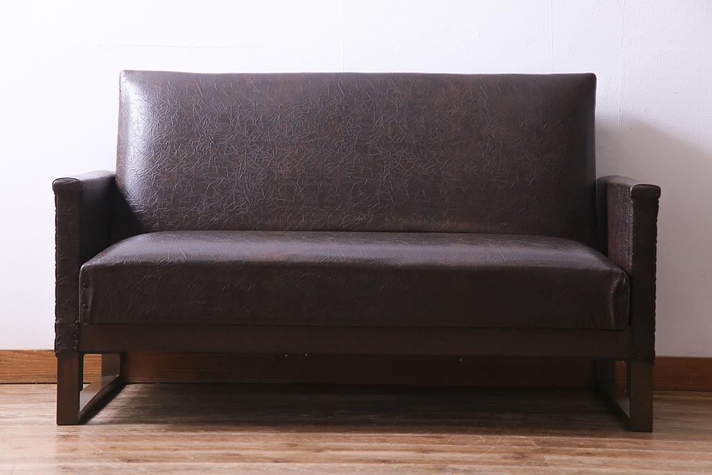 ヴィンテージ家具　ビンテージ　合皮　渋さが漂うメンズライクにおすすめなソファ(二人掛け)