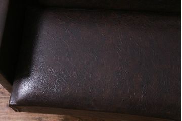 ヴィンテージ家具　ビンテージ　合皮　渋さが漂うメンズライクにおすすめなソファ(二人掛け)