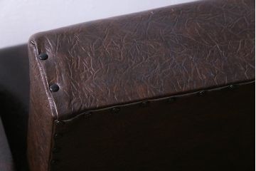 ヴィンテージ家具　ビンテージ　合皮　渋さが漂うメンズライクにおすすめなソファ(二人掛け)