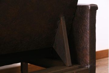 ヴィンテージ家具　ビンテージ　合皮　渋さが漂うメンズライクにおすすめなソファ(二人掛け)