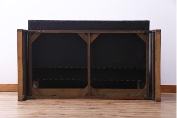 ヴィンテージ家具　ビンテージ　合皮　渋さが漂うメンズライクにおすすめなソファ(二人掛け)