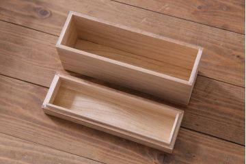 中古美品　伝統民芸家具　岩谷堂箪笥　豊田5号(忍付) 漆塗りの艶と杢目が美しい衣装箪笥(整理箪笥)(定価約45万円)
