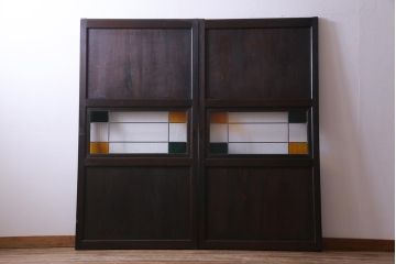 和製アンティーク　色ガラス・デザインガラス入り　ノスタルジックな雰囲気がお洒落な板戸2枚セット(建具、引き戸)