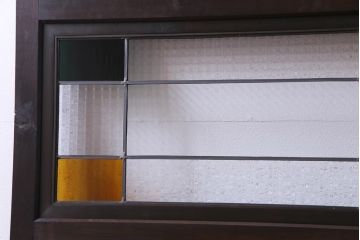 和製アンティーク　色ガラス・デザインガラス入り　ノスタルジックな雰囲気がお洒落な板戸2枚セット(建具、引き戸)