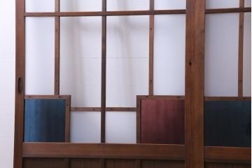 昭和初期　色ガラス入り　レトロモダンな雰囲気がお洒落なガラス戸2枚セット(建具、引き戸)