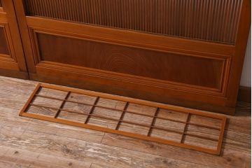 昭和中期　極上品　腰板ケヤキ材　趣と品のある佇まいが魅力の万本格子戸2枚セット(引き戸、建具)