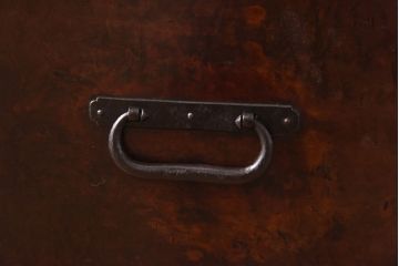 アンティーク家具　古民具　栃の木・黒柿・ケヤキ材　縮み杢　様々な材が用いられた上質な帳場箪笥(収納棚)