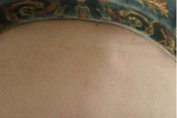 ヴィンテージ家具　ビンテージ　金華山張り　西洋家具とも馴染む華やかなラウンジソファ(一人掛けソファ)