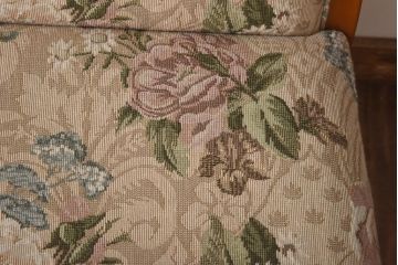 中古　横浜クラシック家具　ダニエル(daniel) LD(エルディー)シリーズA-541　上品な安らぎの雰囲気醸し出すアームチェア(ダイニングチェア)(定価約20〜23万円)