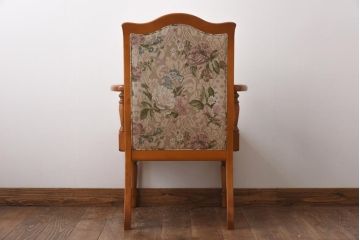中古　横浜クラシック家具　ダニエル(daniel) LD(エルディー)シリーズA-541　上品な安らぎの雰囲気醸し出すアームチェア(ダイニングチェア)(定価約20〜23万円)