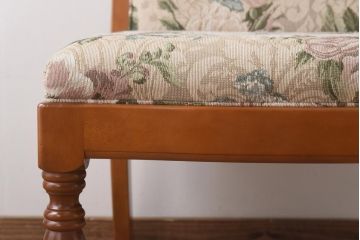 中古　横浜クラシック家具　ダニエル(daniel) LD(エルディー)シリーズA-543　上品な安らぎの雰囲気醸し出すチェア(ダイニングチェア)(定価約20万円)