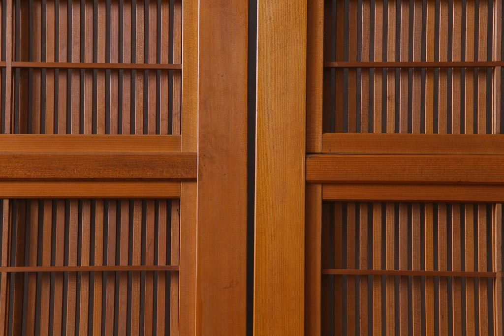 昭和中期　極上品　腰板ケヤキ材　趣と品のある佇まいが魅力の万本格子戸2枚セット(引き戸、建具)(1)