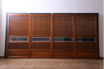 昭和中期　極上品　腰板ケヤキ材　趣と品のある佇まいが魅力の格子戸4枚セット(引き戸、建具)