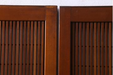 昭和中期　極上品　腰板ケヤキ材　趣と品のある佇まいが魅力の格子戸4枚セット(引き戸、建具)