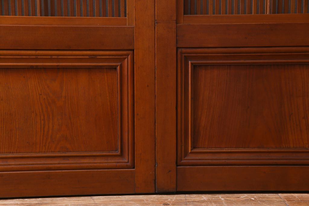 昭和中期　極上品　腰板ケヤキ材　趣と品のある佇まいが魅力の格子戸4枚セット(引き戸、建具)