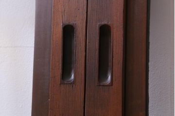 和製アンティーク　結霜ガラス入り　淡い色ガラスが優しげな雰囲気醸し出す板戸2枚セット(建具、引き戸)