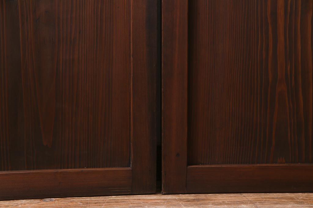 和製アンティーク　結霜ガラス入り　淡い色ガラスが優しげな雰囲気醸し出す板戸2枚セット(建具、引き戸)(1)