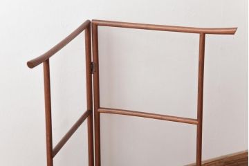 アンティーク雑貨　昭和初期　桑材　素朴な風合いが魅力の小さな衣桁
