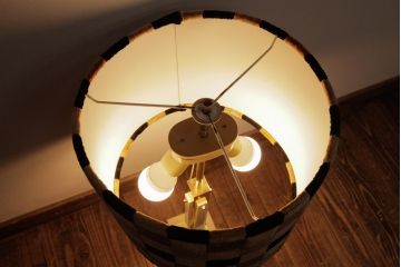 海外製　チェッカー模様がモダンでおしゃれなスタンドライト