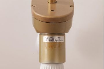 海外製　チェッカー模様がモダンでおしゃれなスタンドライト