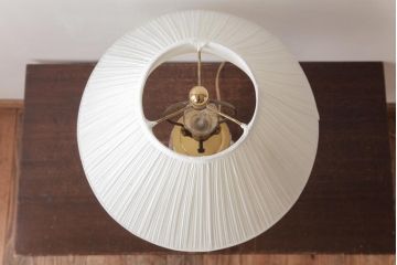 中古　 WATERFORD(ウォーターフォード)　カットガラスがエレガントさを演出するアクセントランプ(スタンドライト)