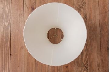 中古　 WATERFORD(ウォーターフォード)　カットガラスがエレガントさを演出するアクセントランプ(スタンドライト)