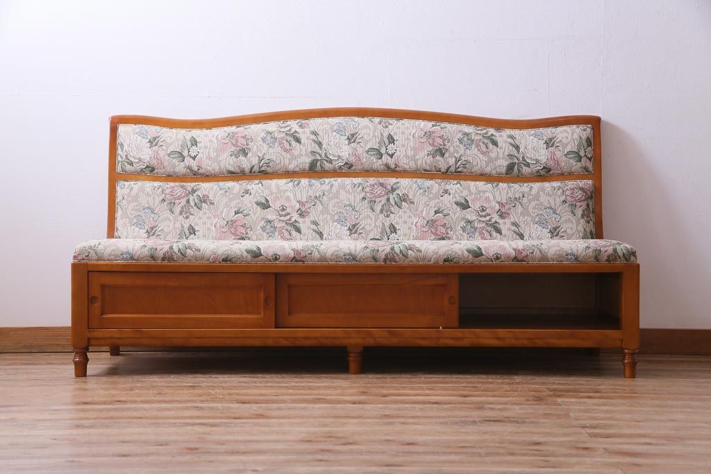 中古　横浜クラシック家具　ダニエル(daniel)A-545　上質な3人掛けソファ(定価約50〜60万円)(1)