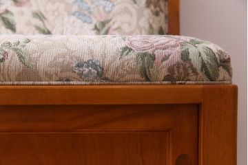 中古　横浜クラシック家具　ダニエル(daniel)A-545　上質な3人掛けソファ(定価約50〜60万円)(1)