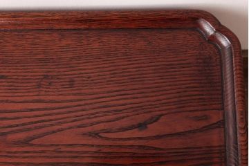 中古　松本民芸家具　栗・ケヤキ材　卍の透かし彫りが目を引く漆塗りの脚付膳(お膳)