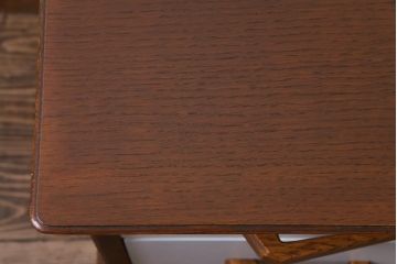 イギリスビンテージ　ペイント家具　オーク材　シンプルモダンなデザインがお洒落なサイドボード(テレビボード、引き出し)