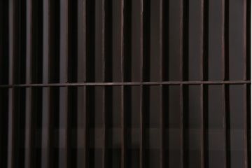 ラフジュ工房オリジナル　リメイク家具　アンティークの建具を使った和モダンな戸棚(ガラス戸棚、収納棚、サイドボード)