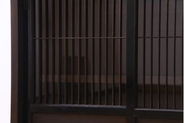 ラフジュ工房オリジナル　リメイク家具　アンティークの建具を使った和モダンな戸棚(ガラス戸棚、収納棚、サイドボード)