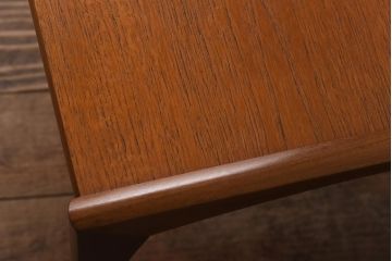 北欧家具　G-PLAN　チーク材　木のぬくもりが感じられるネストテーブル(サイドテーブル)(2)